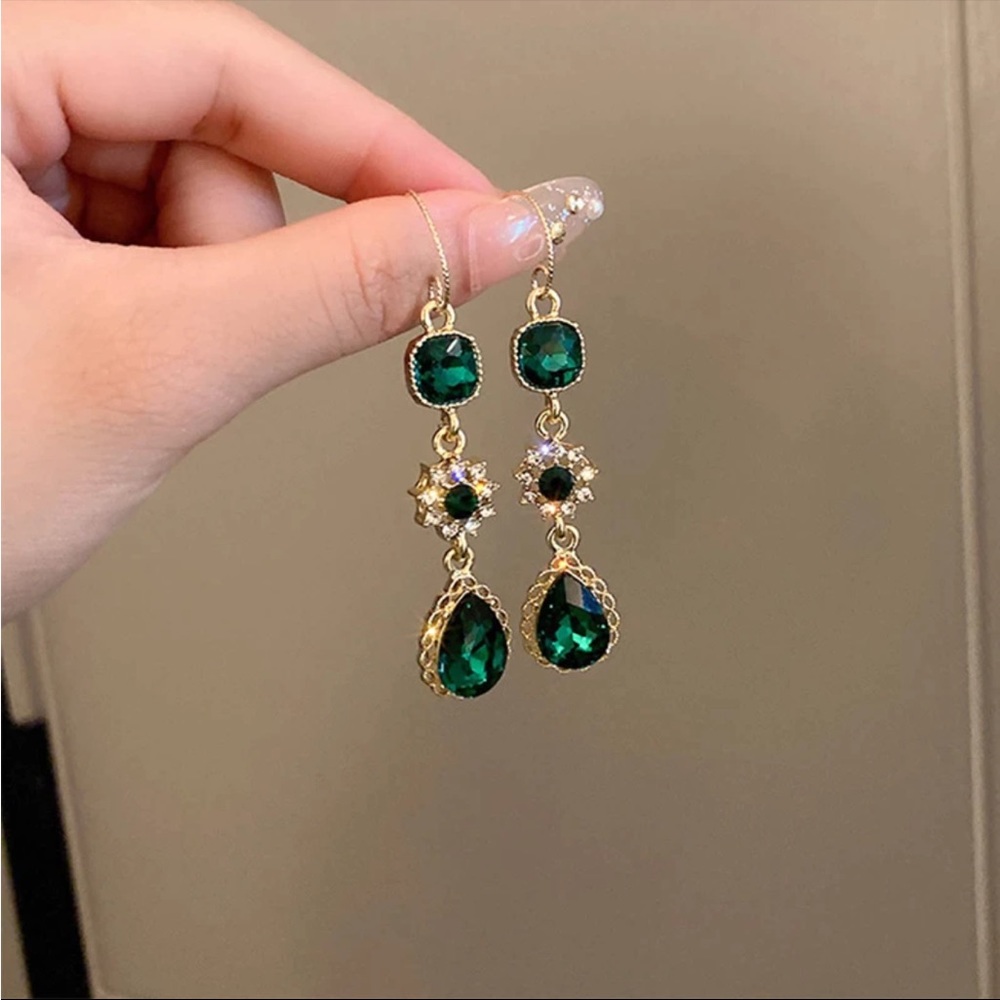 Green Gemstone Long Pearl Tassel Drop Earrings